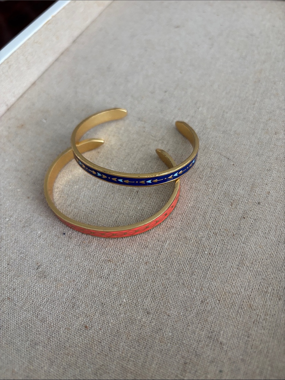 Stella & Dot Manchester Enamel Cuff Bracelet Set - Picture 10 of 10